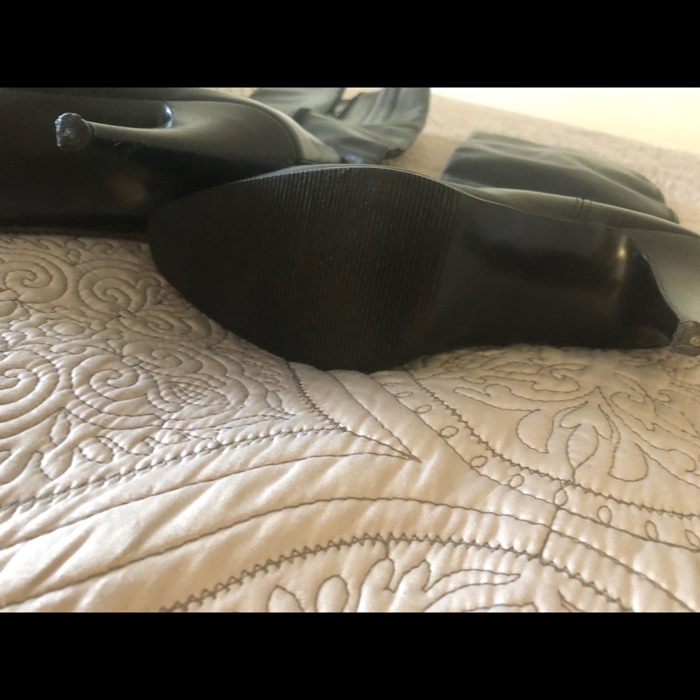 Boots - Picture 2 of 4